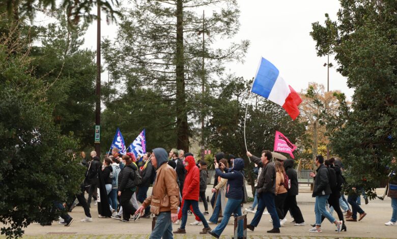 Le Pen Maintains Significant Lead in 2027 French Presidential Polls