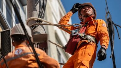 Vietnam Directs EVN to Cut Electricity Prices by 2% Amid Rising Costs