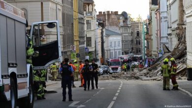 Three missing after suspected gas explosion collapses rental building in Görlitz