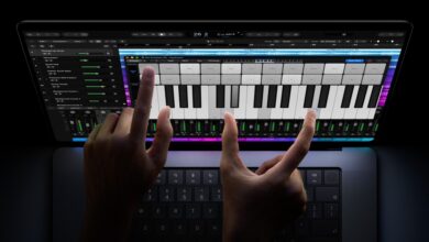 Apple Bifurcates MacBook Pro Lineup with Tandem OLED Display and M6 Chip
