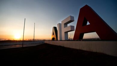 Mexico Concedes Airport Slots to US as Rail Link to New Hub Begins Operations