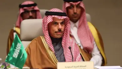 Saudi Balances Diplomatic Outreach and Military Readiness Amid Houthi Threats