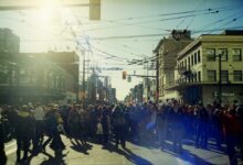 Belgrade Rally of 150,000 Tests Serbia’s Economic Stability Ahead of Sunday Vote