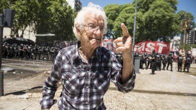 Milei sets stage for veto as pension reform passes amidst clashes