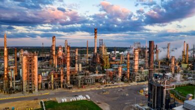 US Threatens Ukraine with Intelligence Cessation Over Oil Refinery Strikes