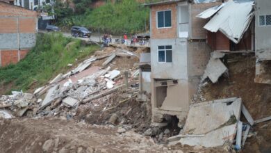 Magnitude 7.7 Earthquake Strikes Near Panama, Disrupting Live Broadcasts and Damaging Infrastructure