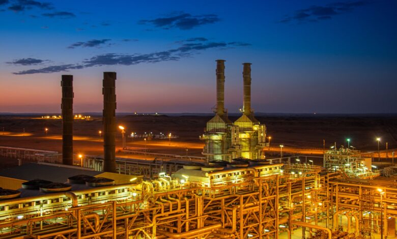 Shell forecasts record refining margins as global fuel shortages widen premium over crude