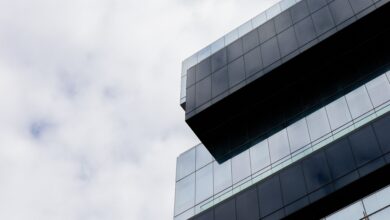 OpenAI Revenue Concerns Trigger SoftBank Slide, Steadying U.S. Futures