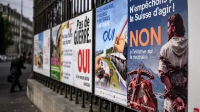 Swiss voters weigh constitutional ban on independent sanctions in neutrality referendum