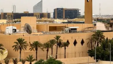 US Withdraws Non-Emergency Staff from Saudi Arabia as Houthi Attacks Escalate