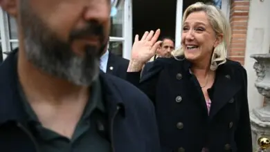 European Populist Right Gains Ground as Traditional Center-Right Parties Face Decline